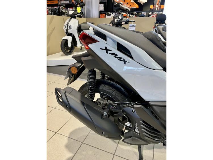 YAMAHA X-MAX 125 TECH MAX
