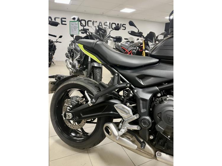 TRIUMPH TRIDENT 660