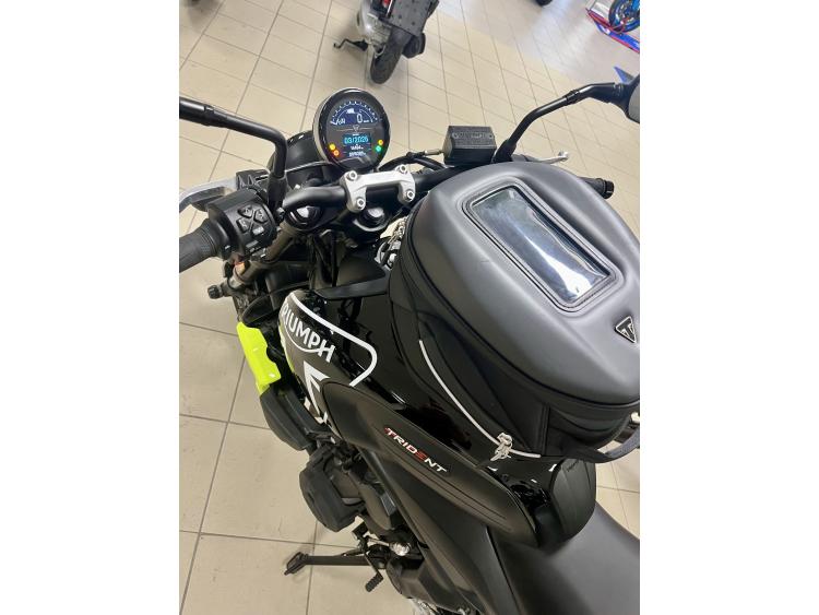 TRIUMPH TRIDENT 660