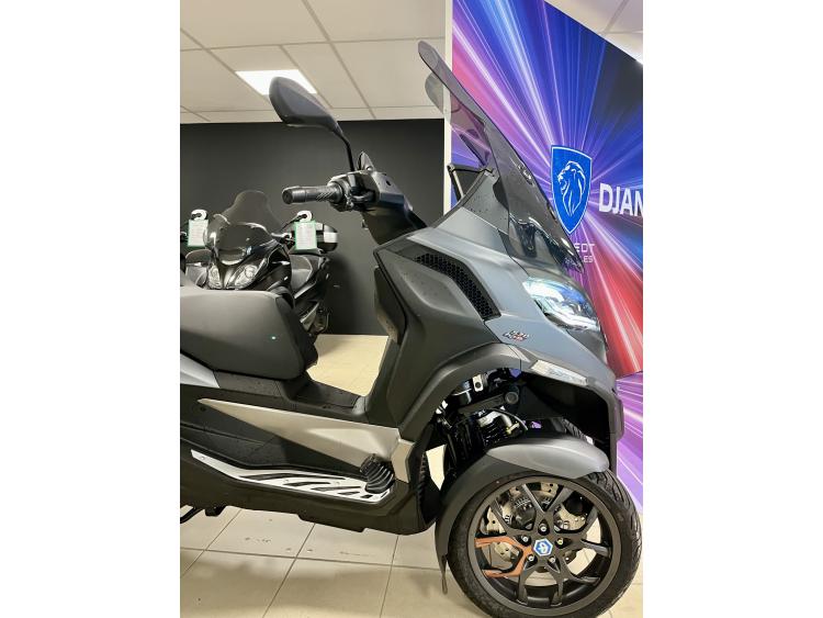 PIAGGIO MP3 530 HPE EXCLUSIVE