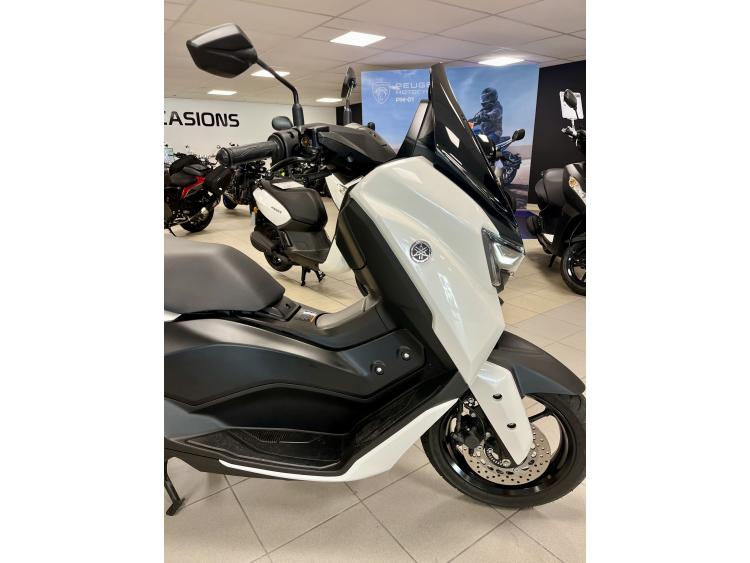 YAMAHA NMAX 125