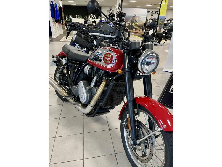 BSA GOLDSTAR 650