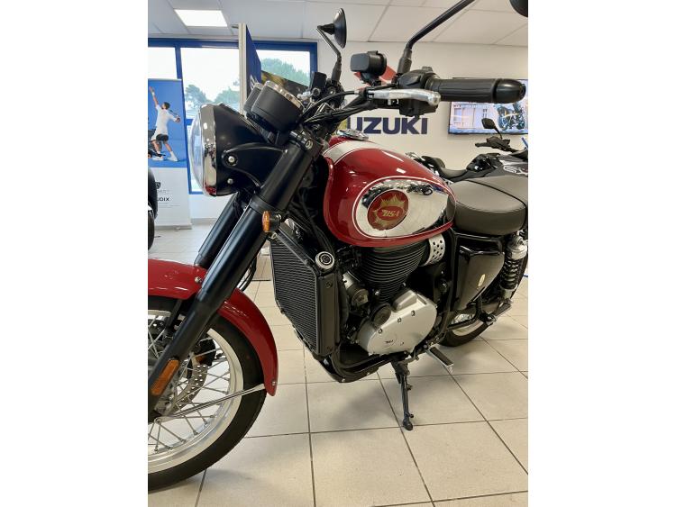 BSA GOLDSTAR 650