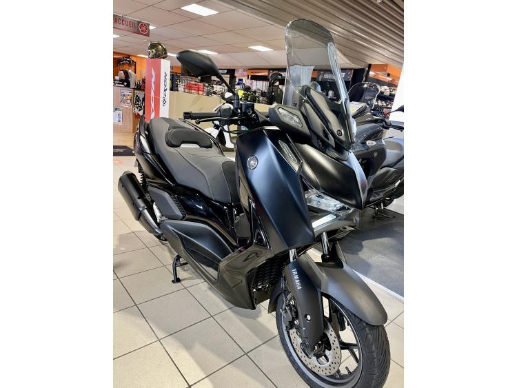 YAMAHA XMAX 300 Tech Max
