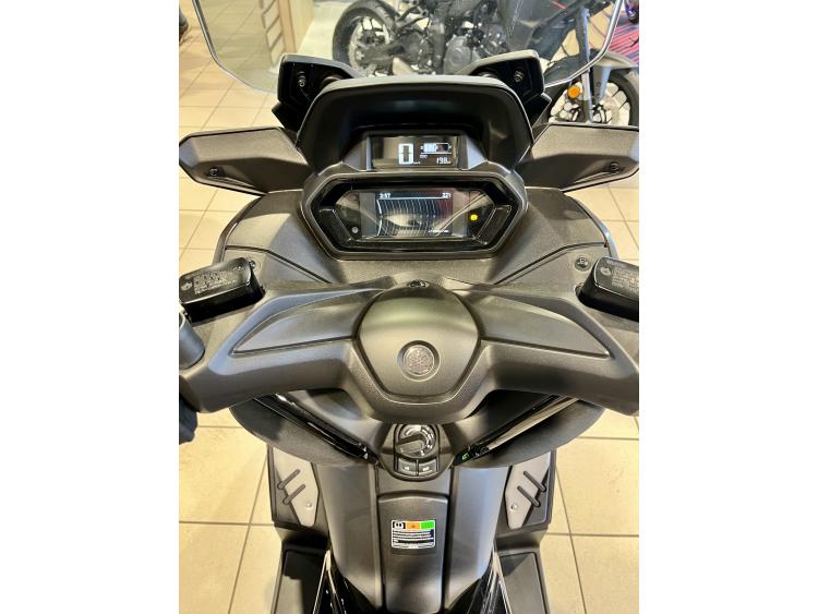 YAMAHA XMAX 300 Tech Max