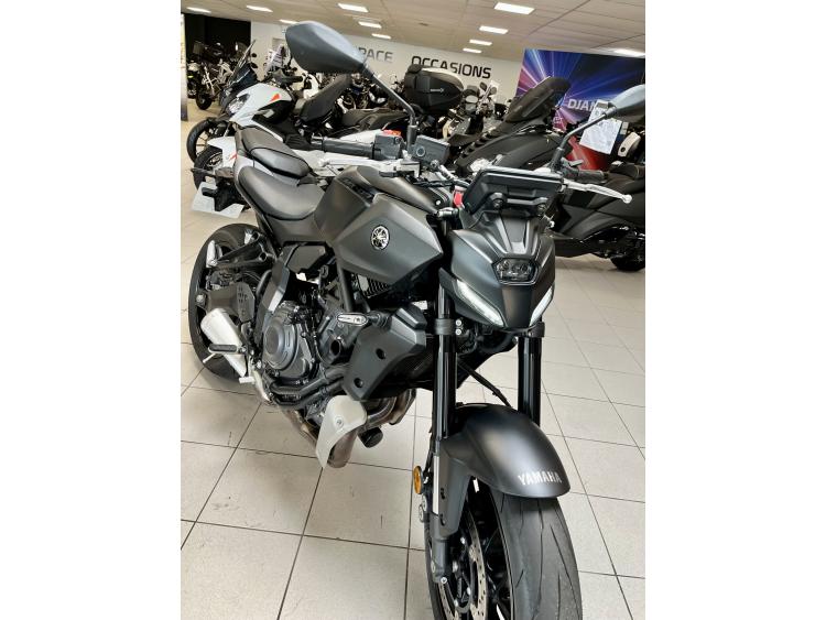 YAMAHA MT-07 (47.5CV)