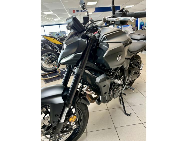 YAMAHA MT-07 (47.5CV)